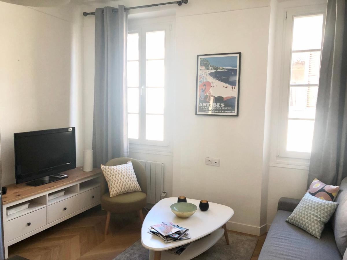 Charming And Modernly Designed 2 Bedroom - Old Town Antibes Luaran gambar